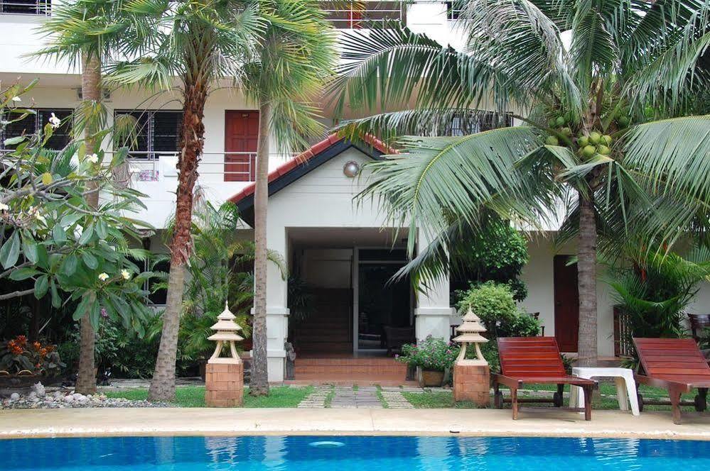 Sirikarn Residencia y Apartamentos de lujo Pattaya Exterior foto